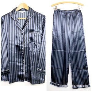 𝅺Alexander Del Rosa black and gray striped satin pajama set